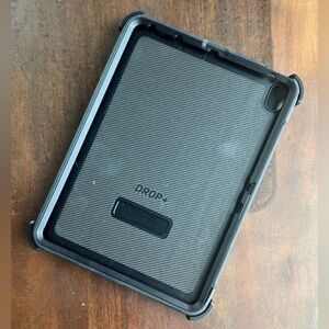 Used Modified OtterBox Defender Series Case for iPad Air 11-inch (M2) (2024)